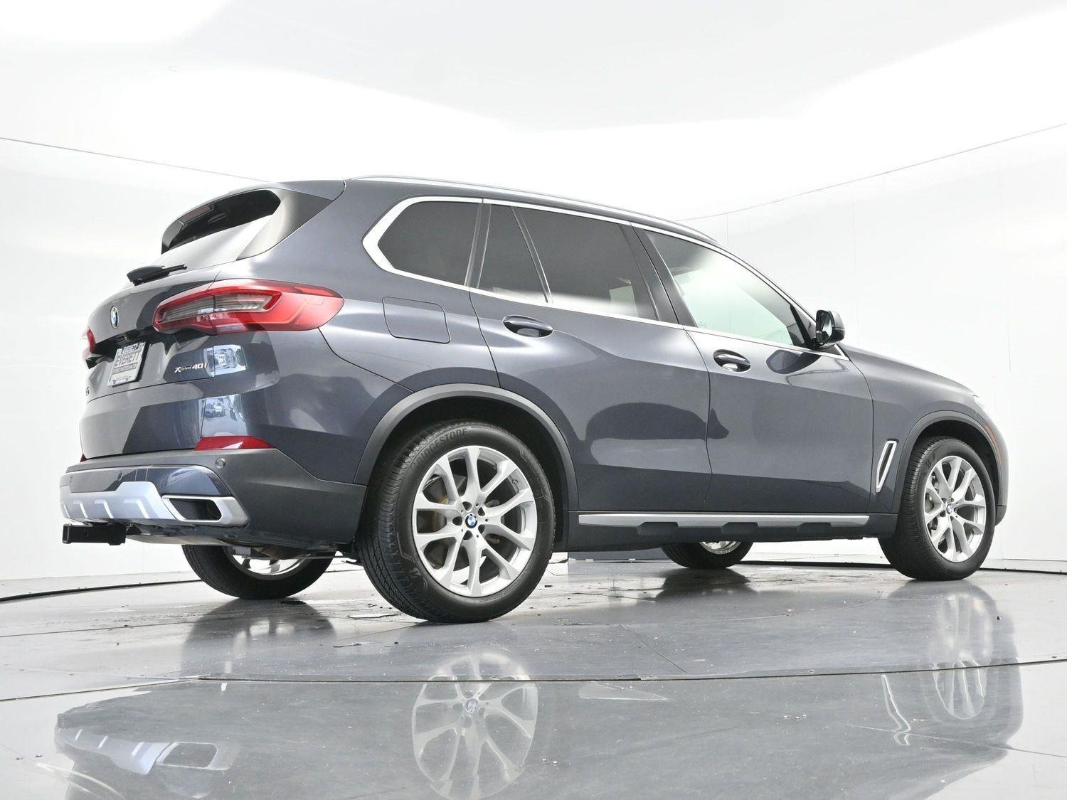 Used 2019 Arctic Gray Metallic BMW xDrive40i image 59