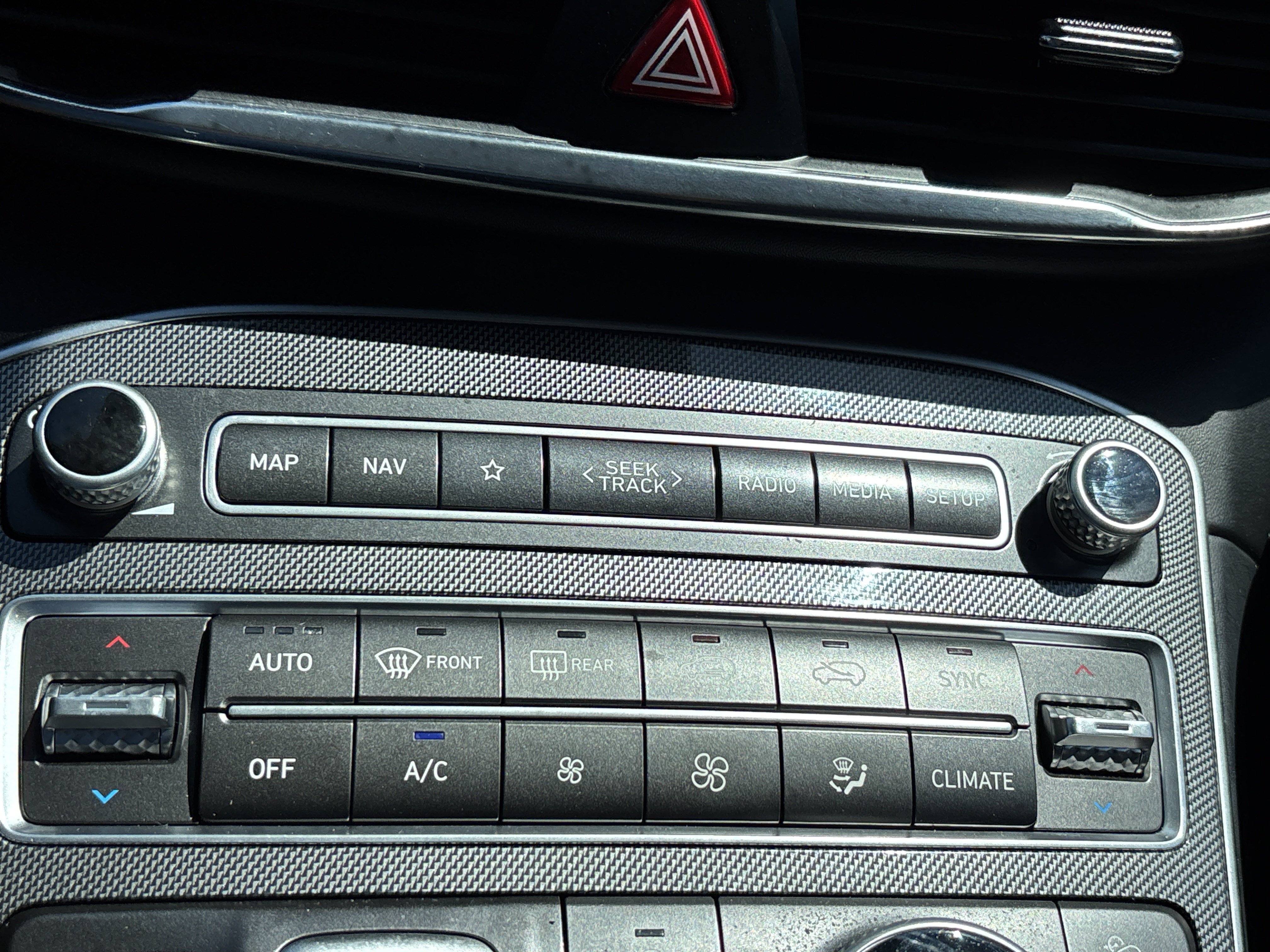 2023 Hyundai Santa Fe Limited - Photo 36
