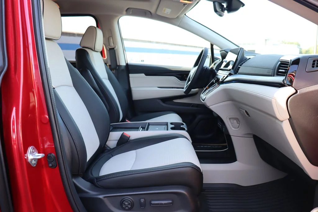 2026 Honda Odyssey Elite - Photo 22