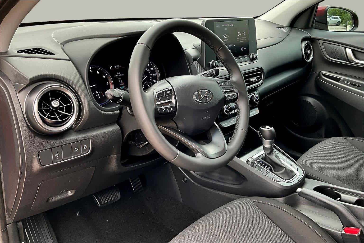 Used 2022 Pulse Red Hyundai SEL image 18