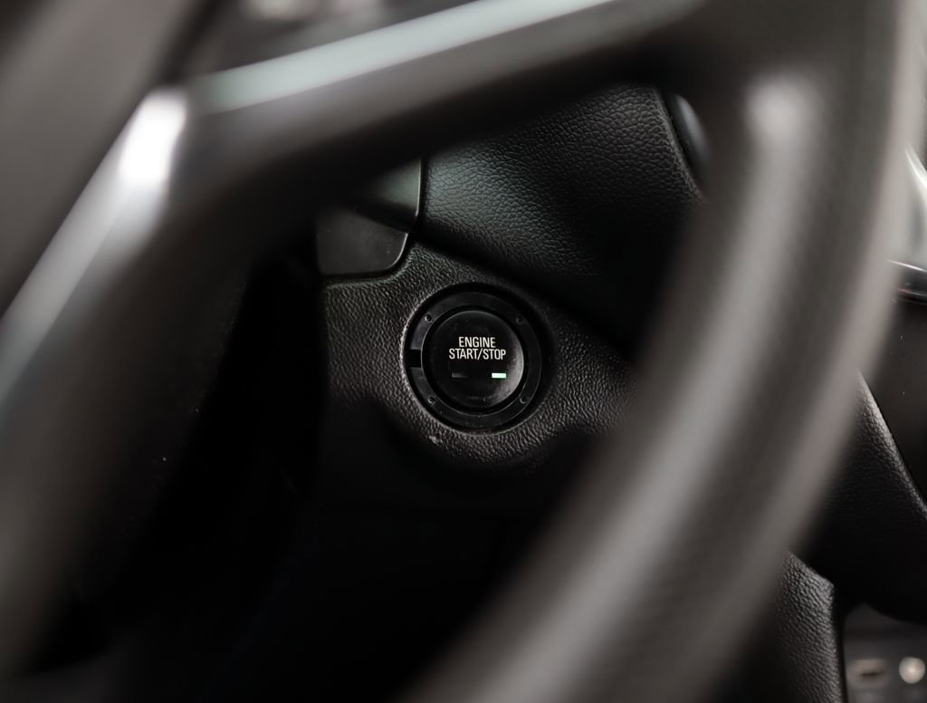 Used 2019 MOSAIC BLACK METALLIC Chevrolet LT image 16