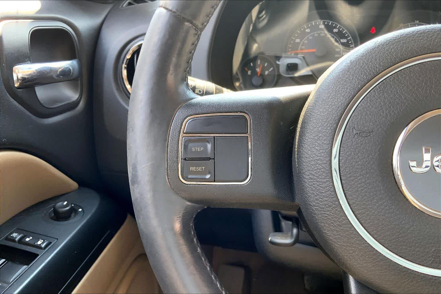 Used 2014 Rugged Brown Pearlcoat Jeep Latitude image 24