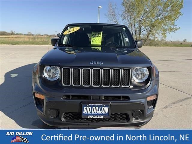 Certified Used 2023 Slate Blue Pearlcoat Jeep Latitude image 4