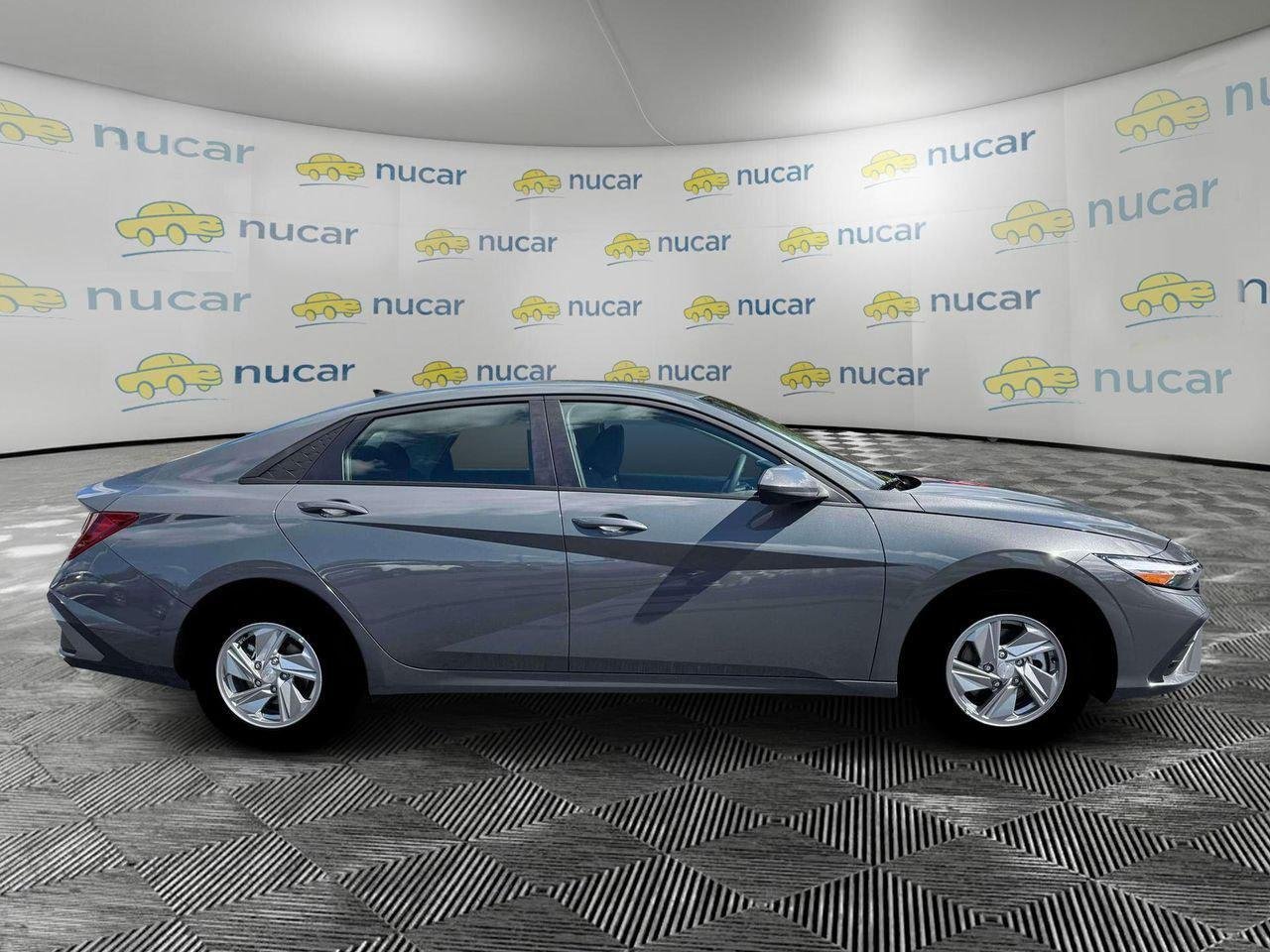 2026 Hyundai Elantra — photo 9