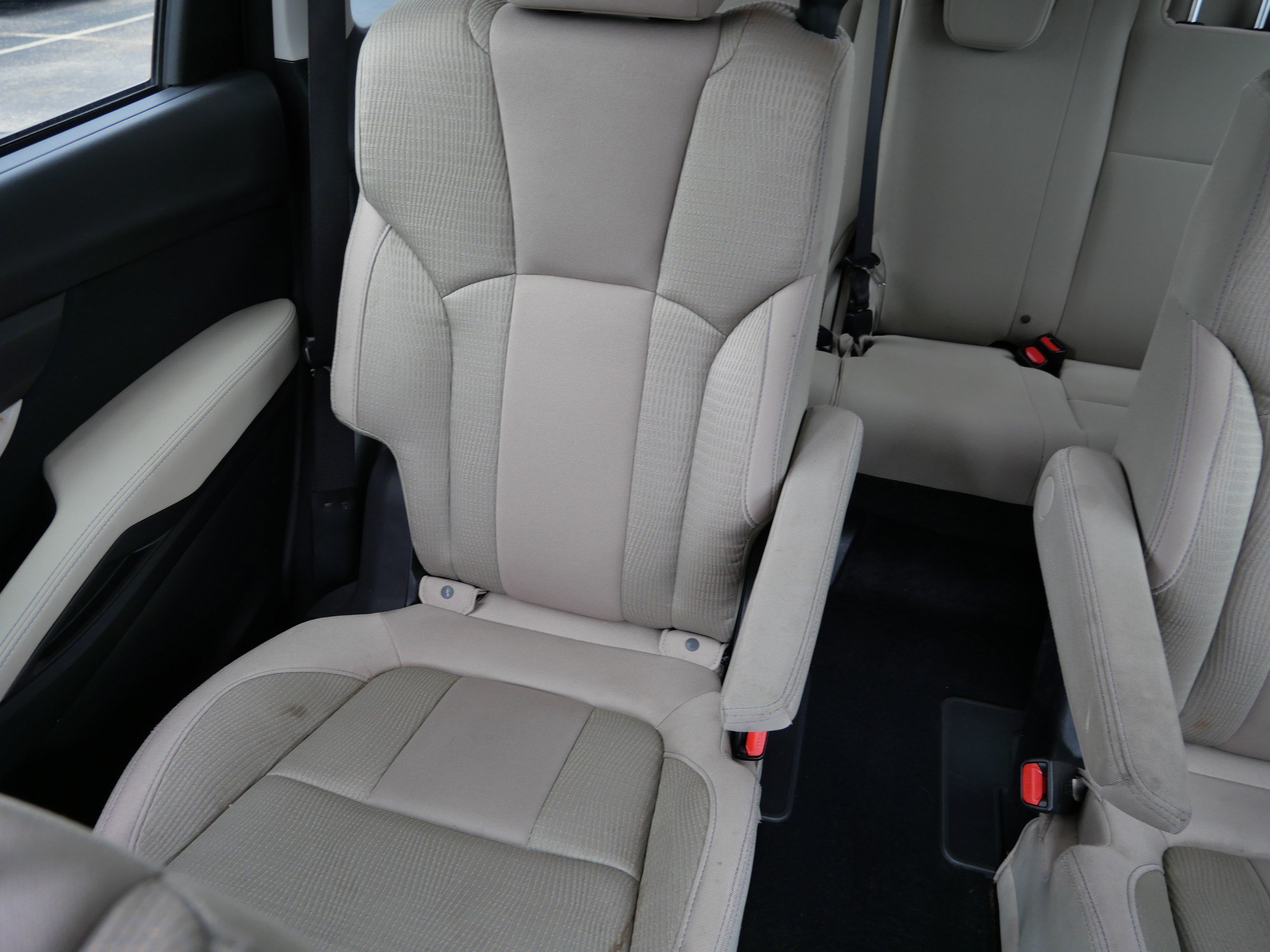 Used 2022 Crystal White Pearl Subaru Premium image 12