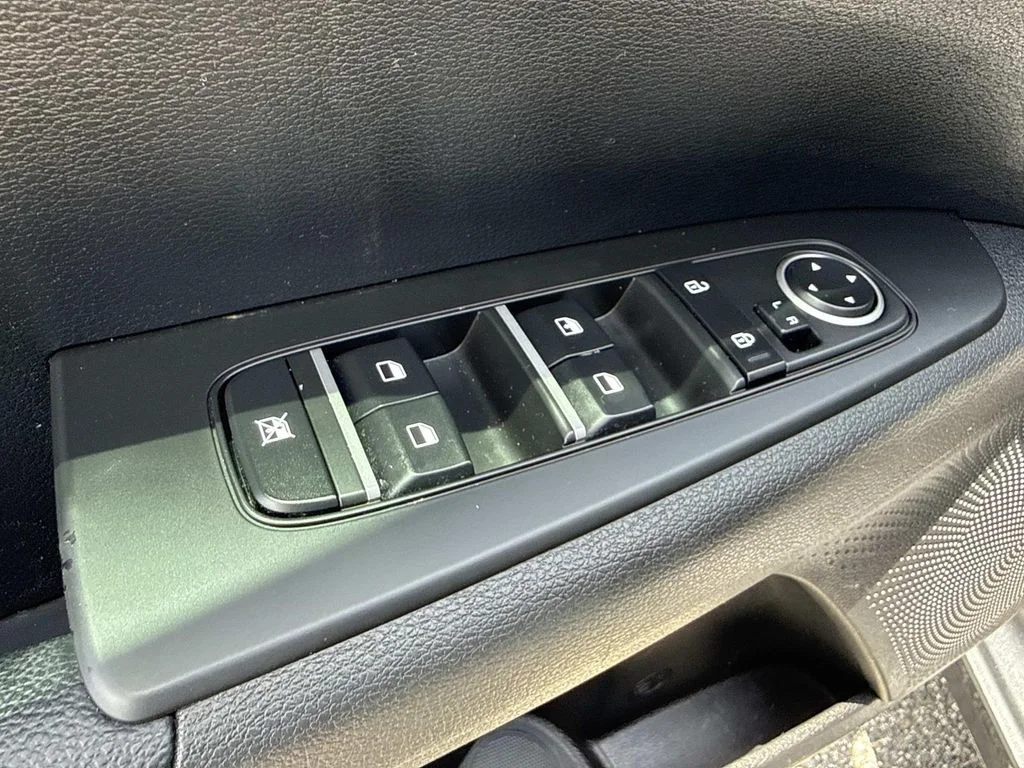 Used 2022 Gray Kia LXS image 23