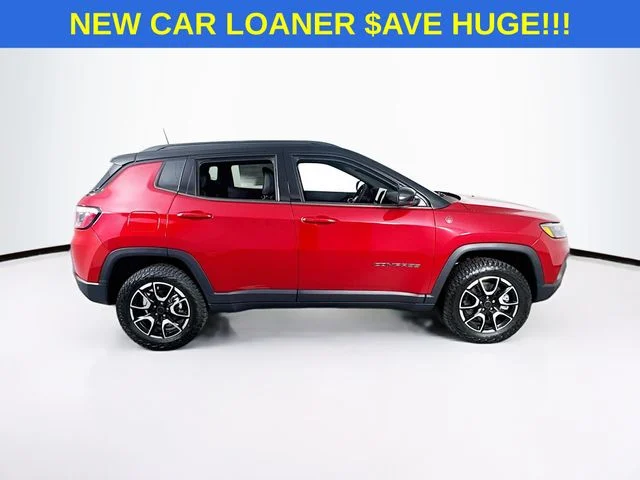 New 2026 Red Hot Pearl-Coat Exterior Paint Jeep Trailhawk image 8