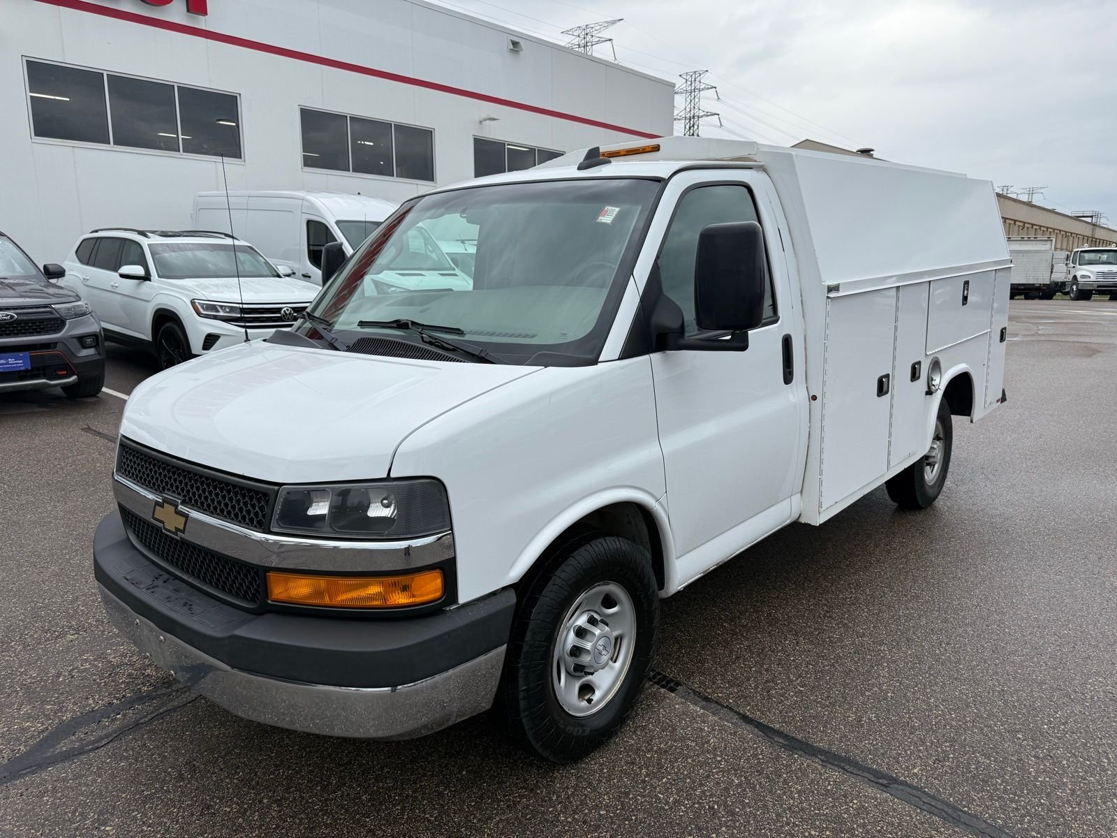 2018 Chevrolet Express 3500 139" WB's photo