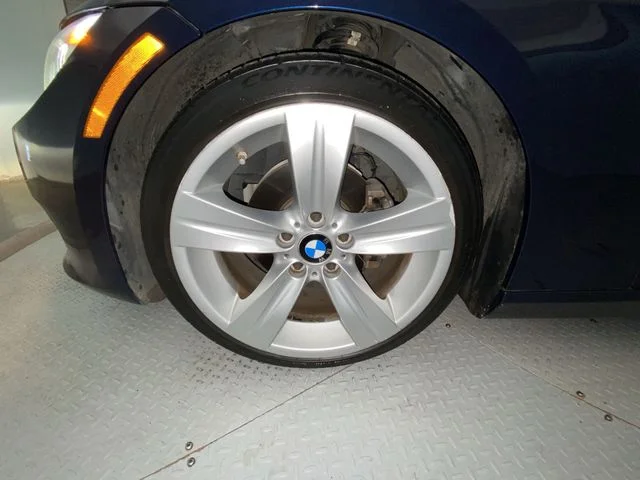 Used 2011 Blue BMW 328i image 10
