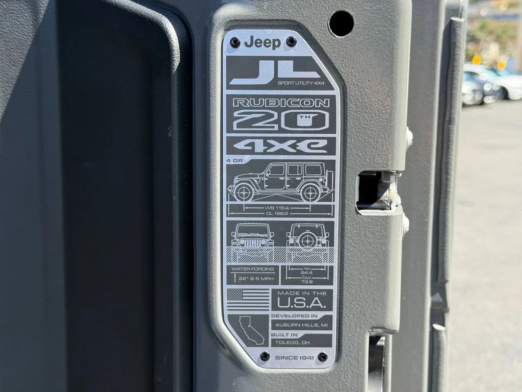 Used 2023 Gray Jeep Rubicon 20th Anniversary image 12
