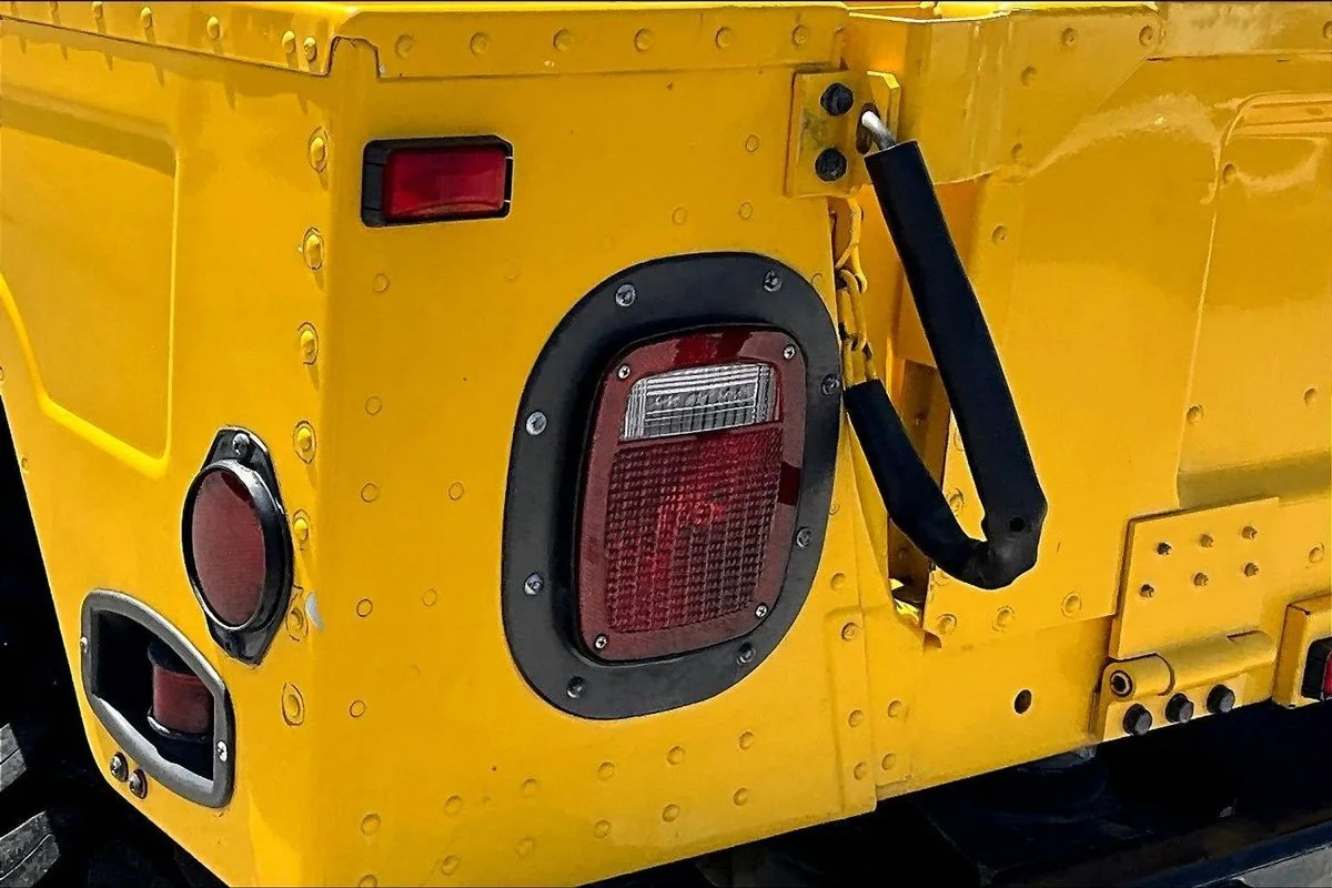 Used 1998  AM General Open Top image 23