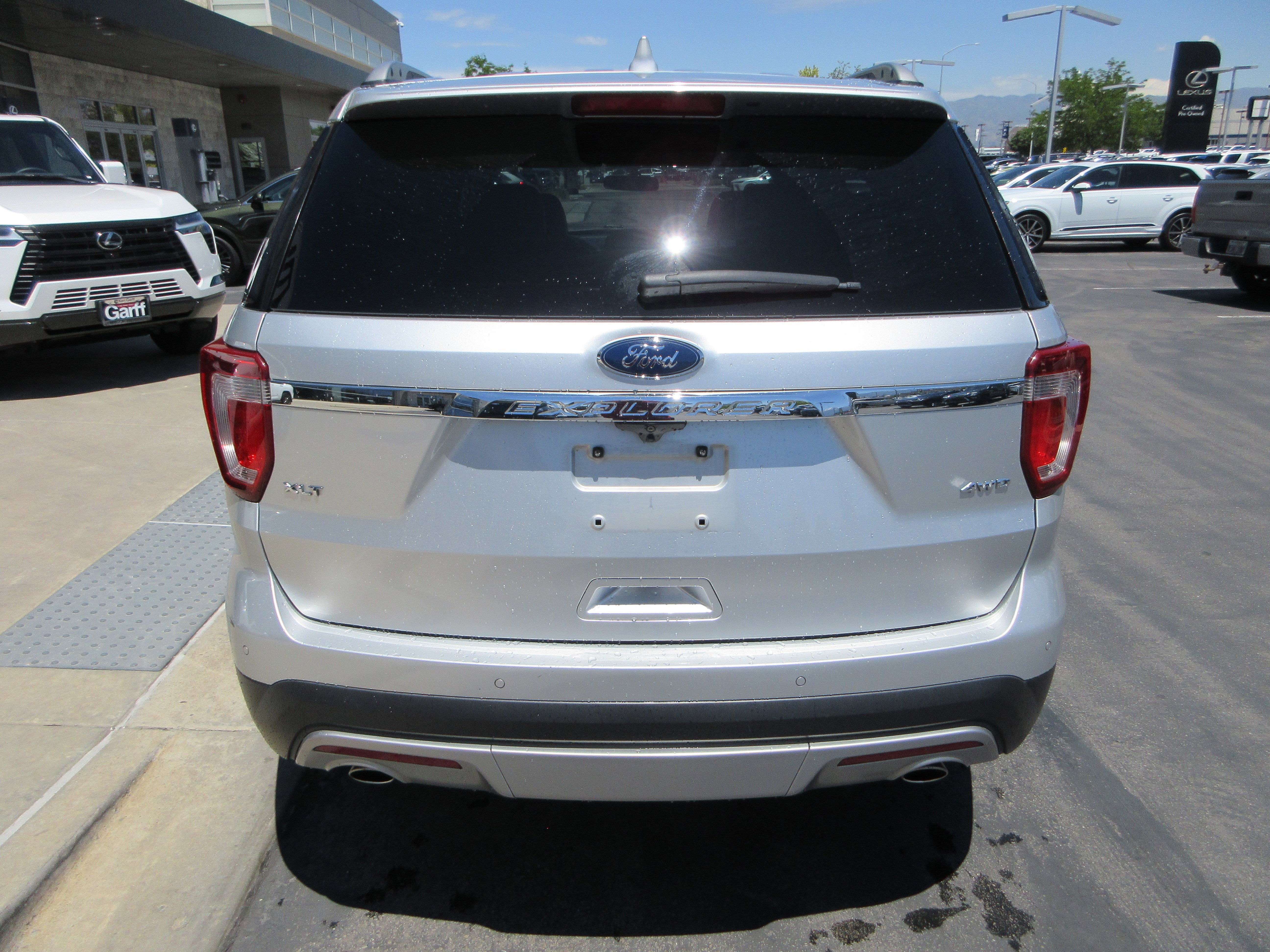 Used 2017 Ingot Silver Metallic Ford XLT image 7