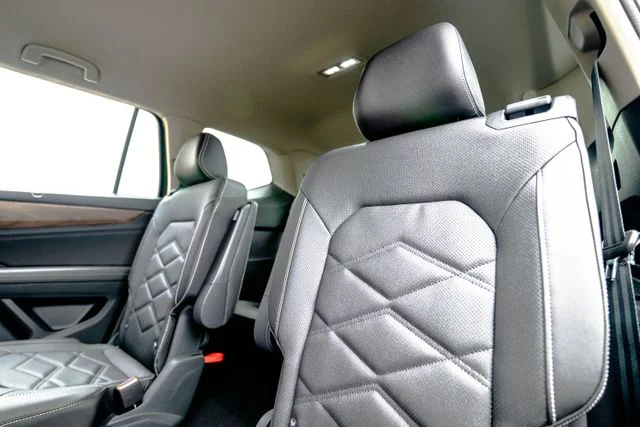 New 2026 Black Volkswagen 2.0T SE w/Technology image 30