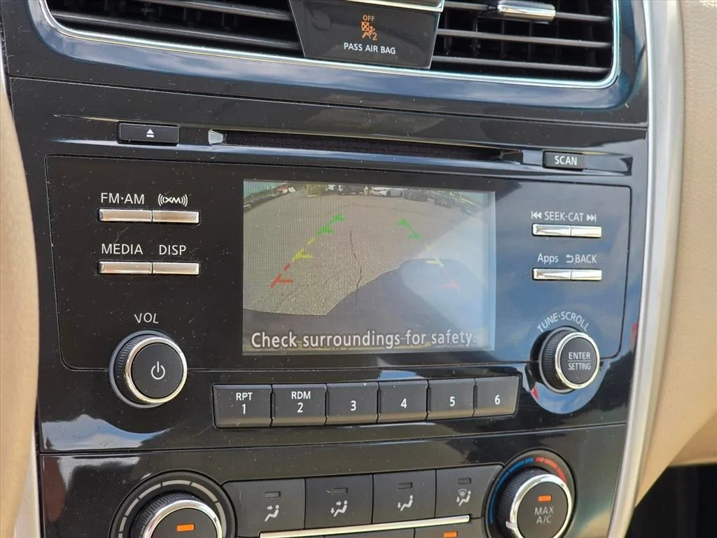 Used 2015 Blue Nissan 2.5 S image 5