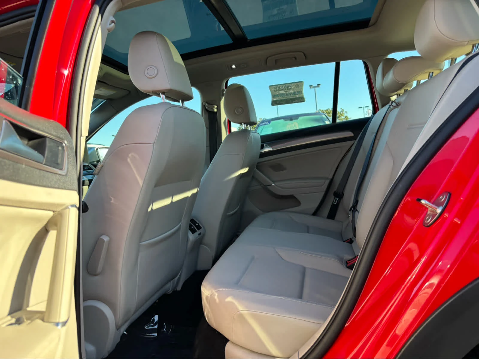 Used 2018 Tornado Red Volkswagen SE image 12
