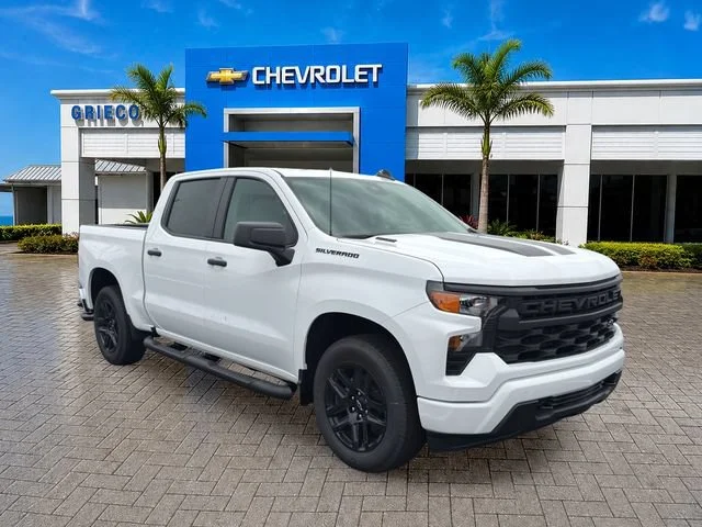 New 2026 Summit White Chevrolet Custom image 1