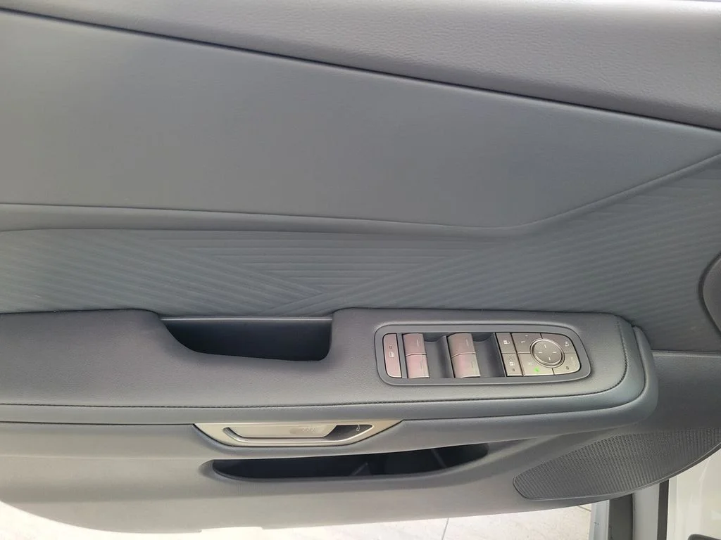 2026 Lexus ES BEV 350e Premium - Photo 14