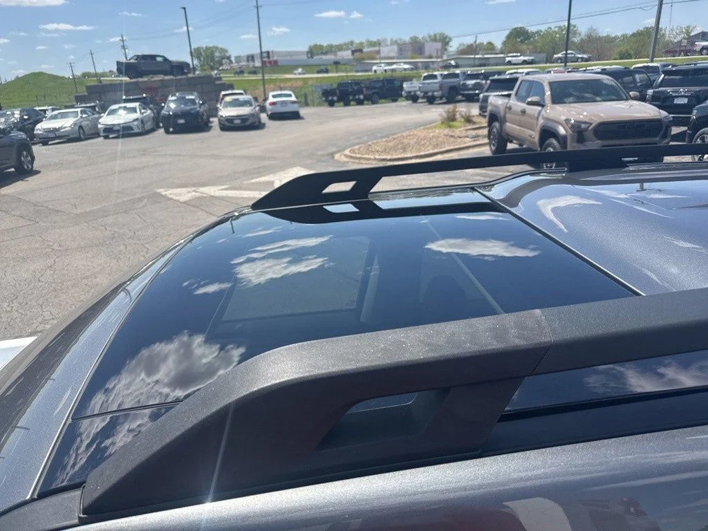 Used 2021 Silver Ford Badlands image 21