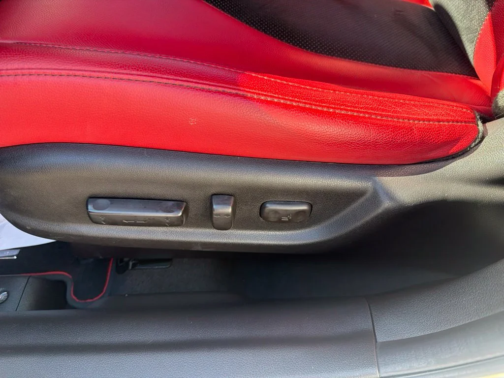 Used 2020  Acura Premium and A-SPEC Packages image 30