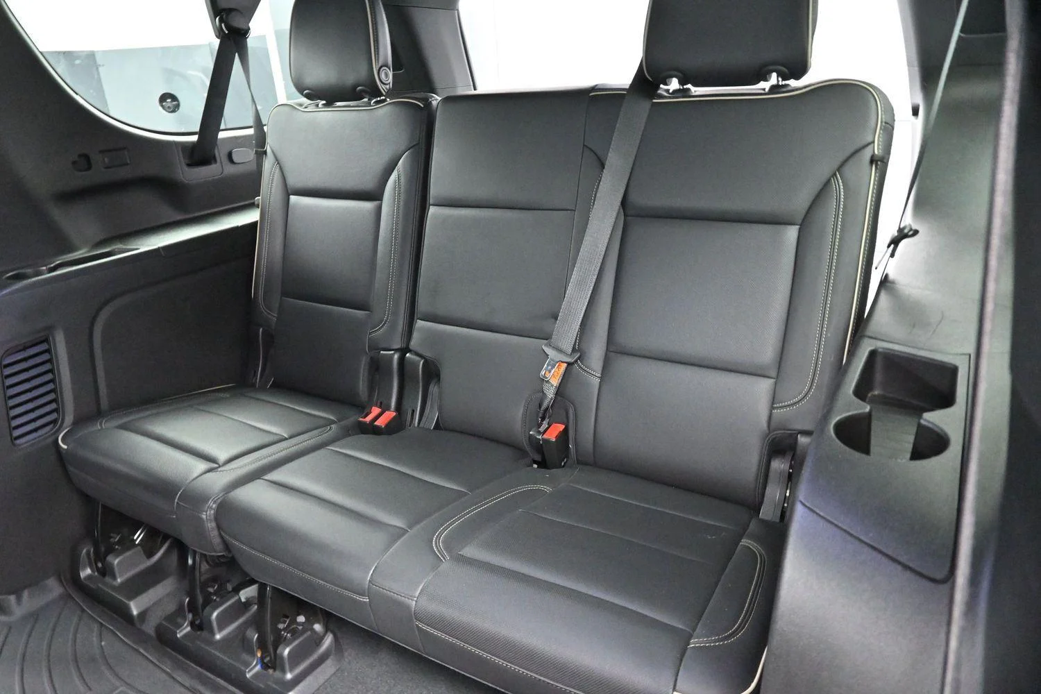 Used 2021 BLACK Chevrolet Premier image 34