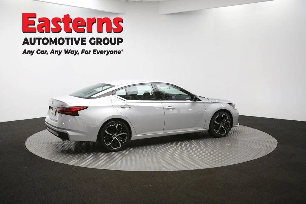 Used 2023 Silver Nissan 2.5 SR image 41