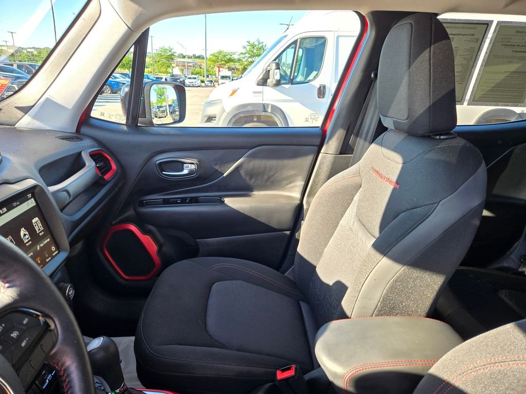 Used 2022 Red Jeep Trailhawk image 27