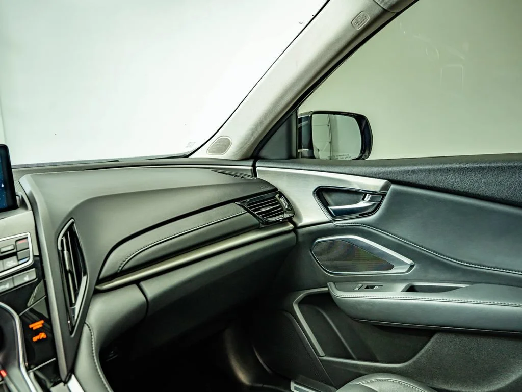Used 2021 Black Acura  image 30