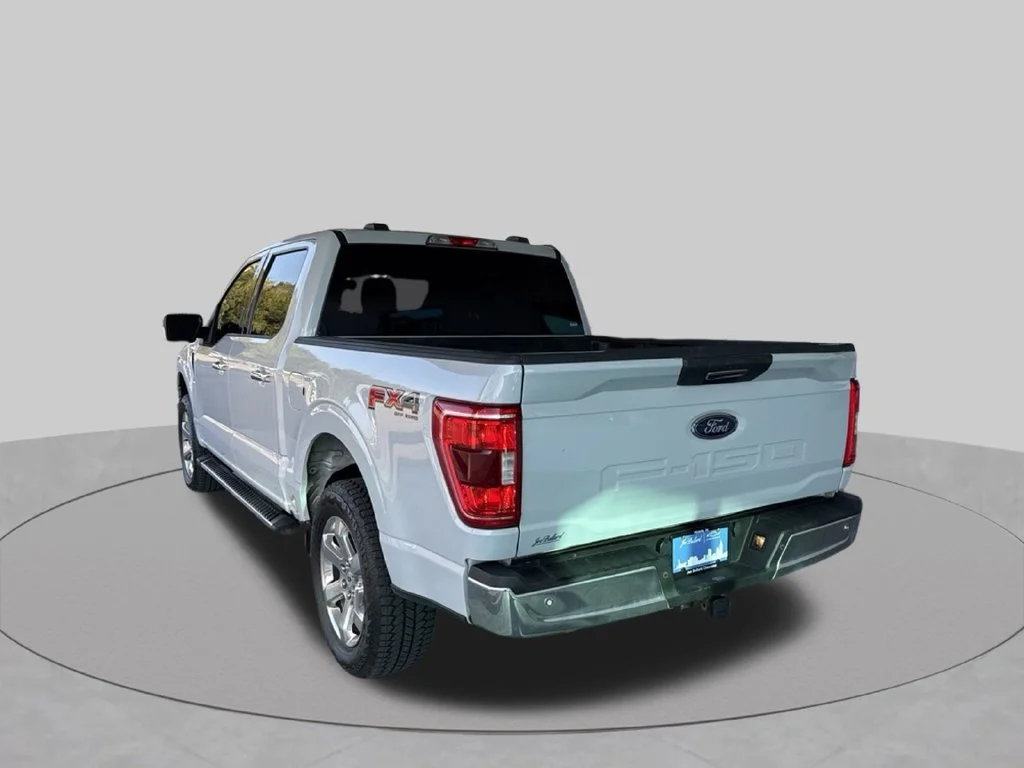 Used 2021 White Metallic Ford XLT image 8