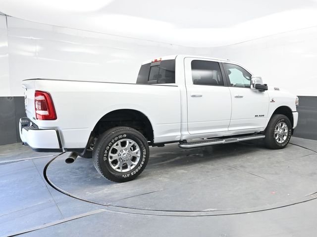 Used 2024 White Ram Laramie image 7