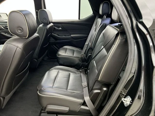 2022 Chevrolet Traverse Premier - Photo 11