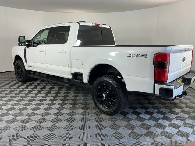 New 2026 star white Ford Lariat image 6