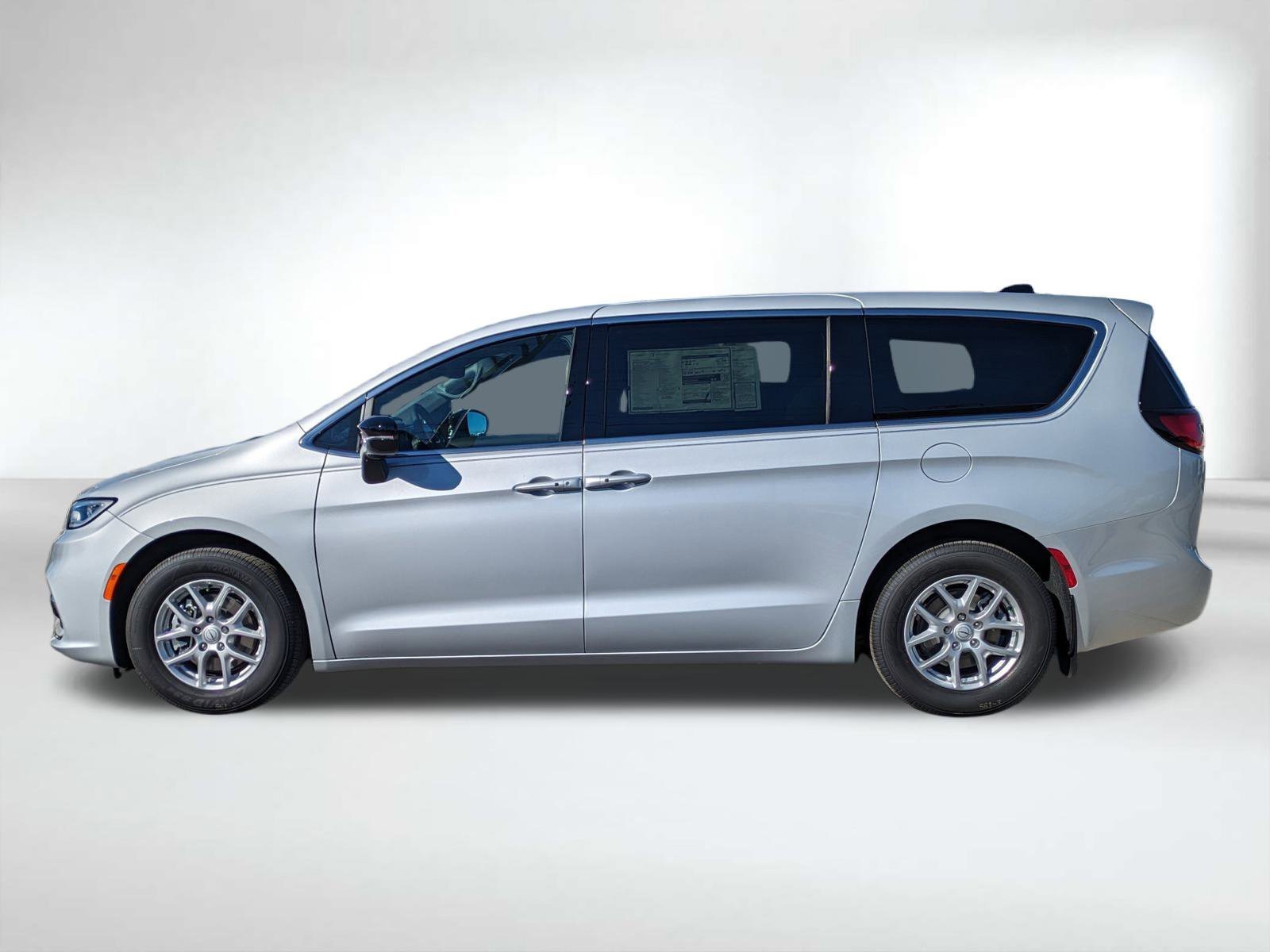 New 2026 Silver Mist Clear-Coat Exterior Paint Chrysler Select image 7