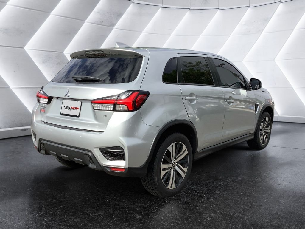 Used 2020 Silver Mitsubishi 2.0 SE image 4