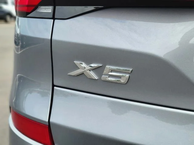 Used 2026 Gray BMW xDrive40i image 10