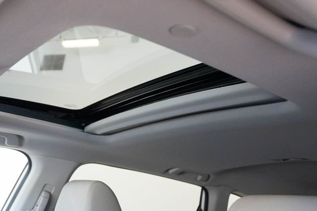 Used 2024 White Honda EX image 6