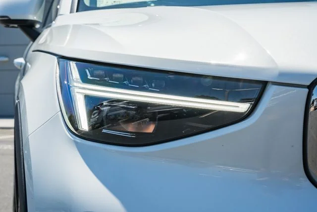 Certified Used 2025 Crystal White Volvo Plus image 14