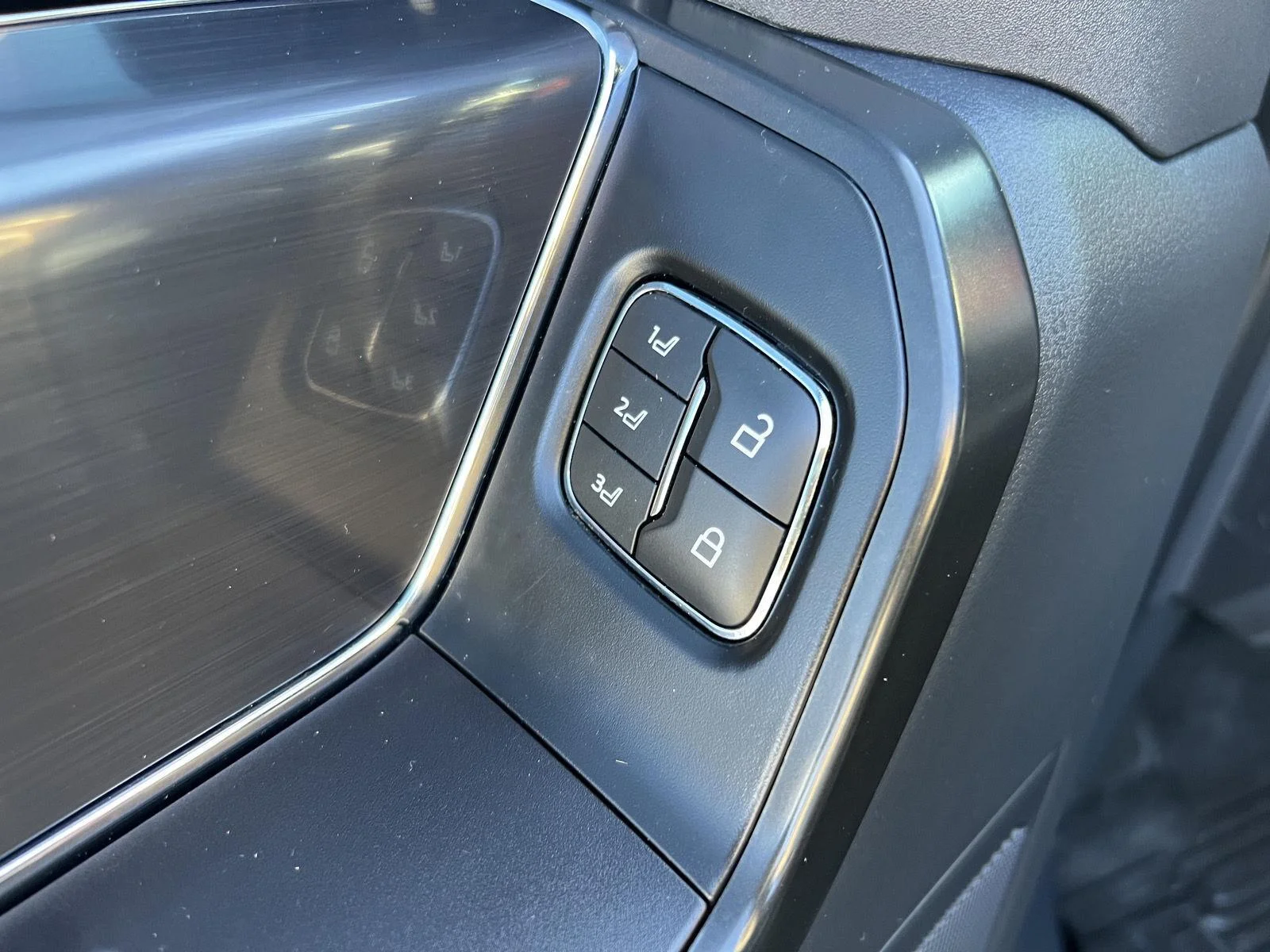 2022 Ford F-150 Raptor - Photo 21