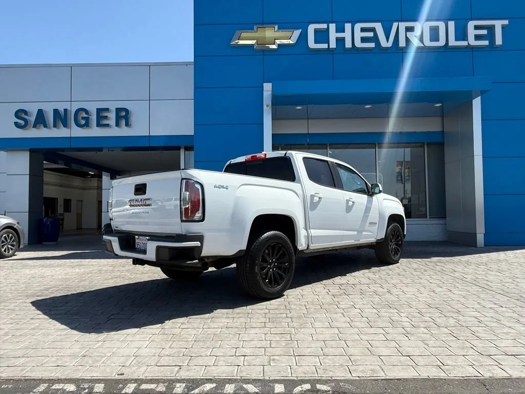 Used 2022 SUMMIT WHITE GMC 4WD Elevation image 8