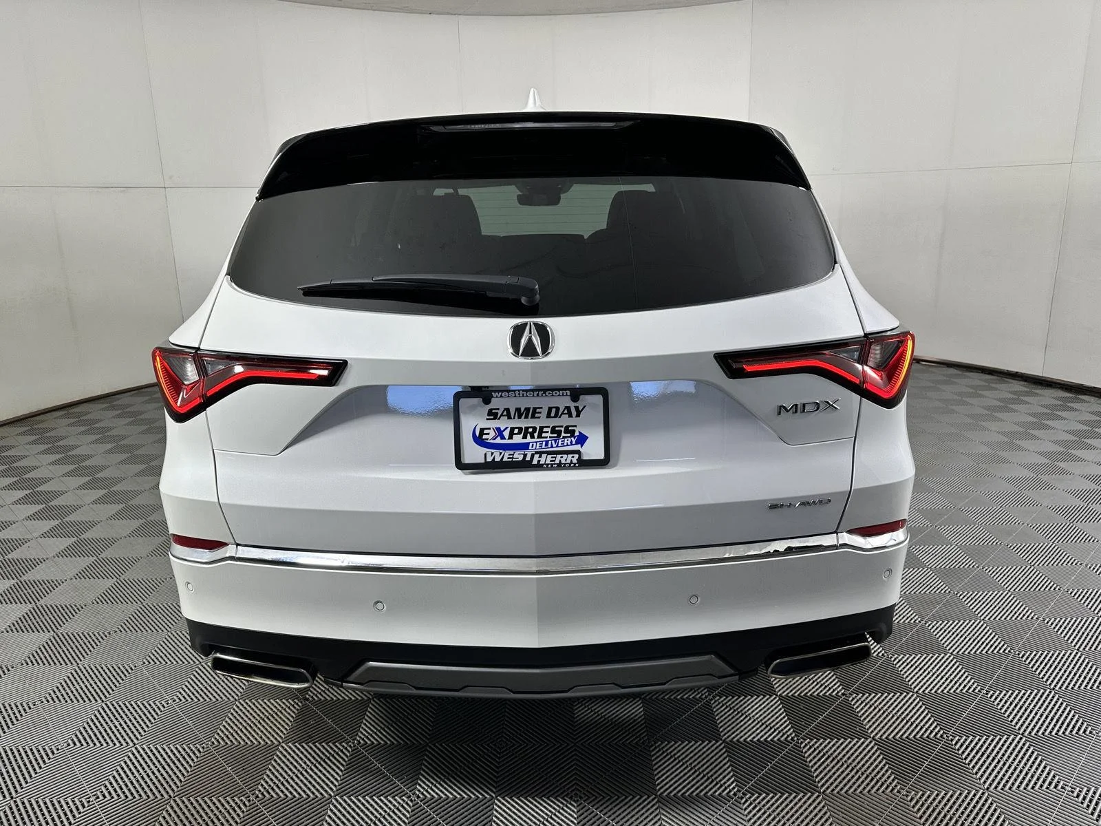 Used 2025 Platinum White Pearl Acura SH-AWD w/Tech image 21