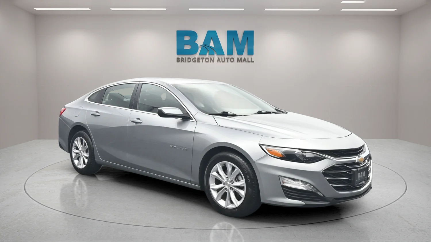 Used 2025 Gray Chevrolet LT image 1