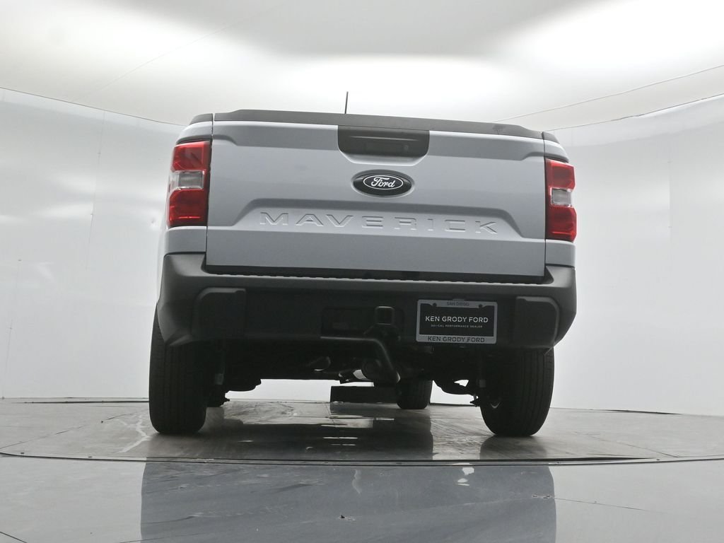 New 2026 Space White Metallic Ford XLT image 42