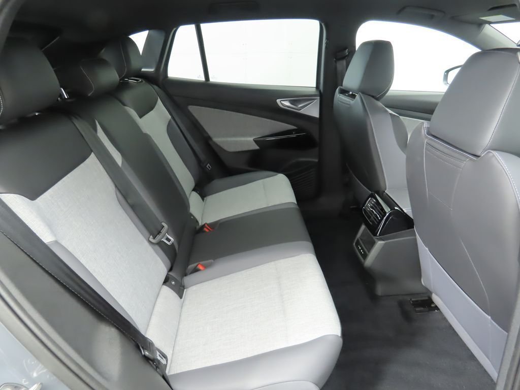 2026 Volkswagen ID.4 PRO - Photo 23