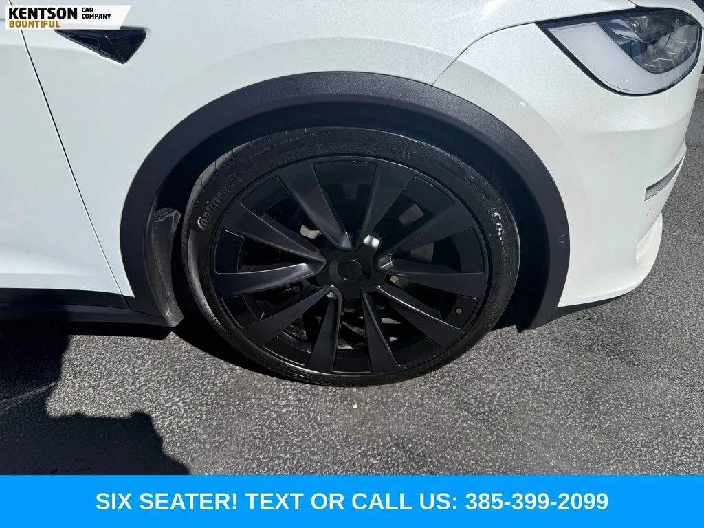 Used 2022 White Tesla Plaid image 14