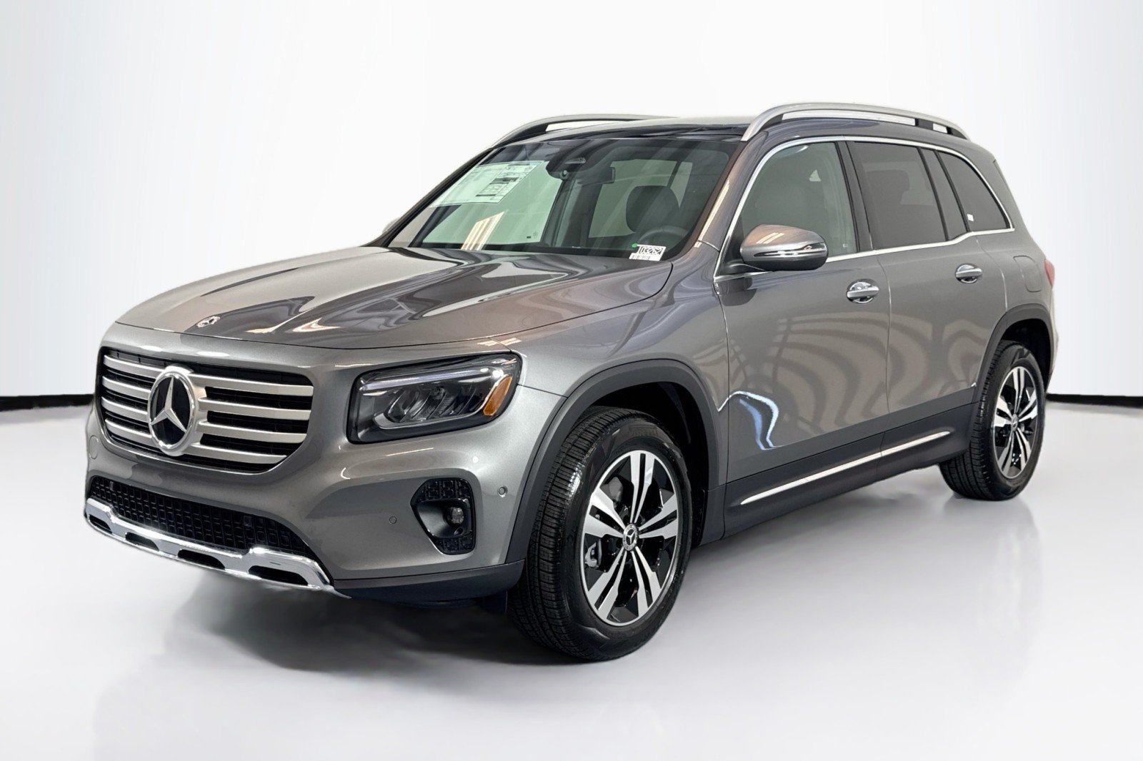 2026 Mercedes-Benz GLB GLB 250's photo