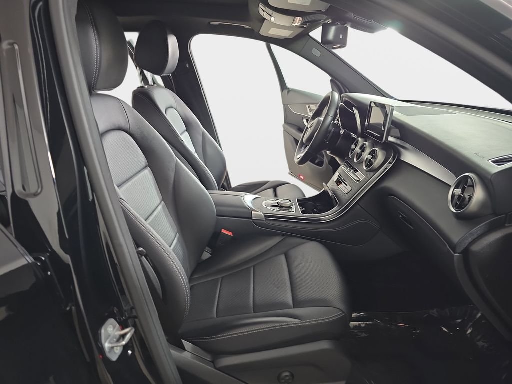 Used 2018 Black Mercedes-Benz GLC 300 image 10