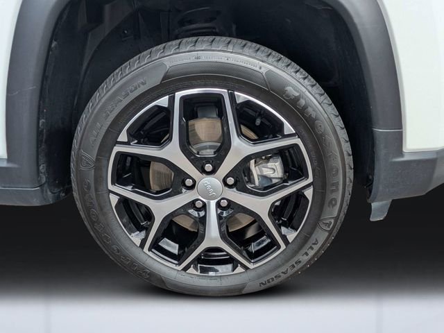 Used 2024 White Jeep Limited image 10