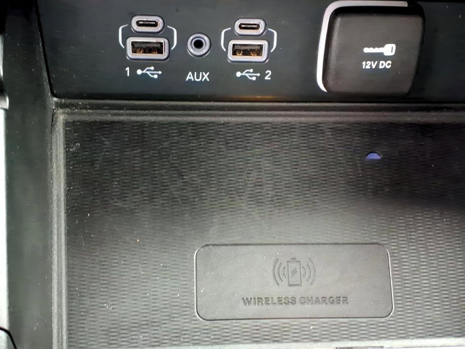 Used 2024 Bright White Clearcoat Jeep Altitude X image 20