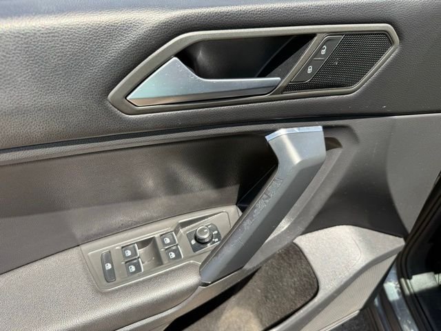 2019 Volkswagen Tiguan SE - Photo 12