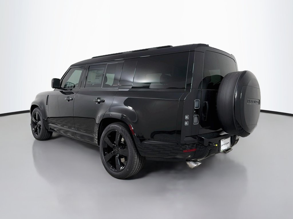 New 2026 Santorini Black Land Rover V8 image 7