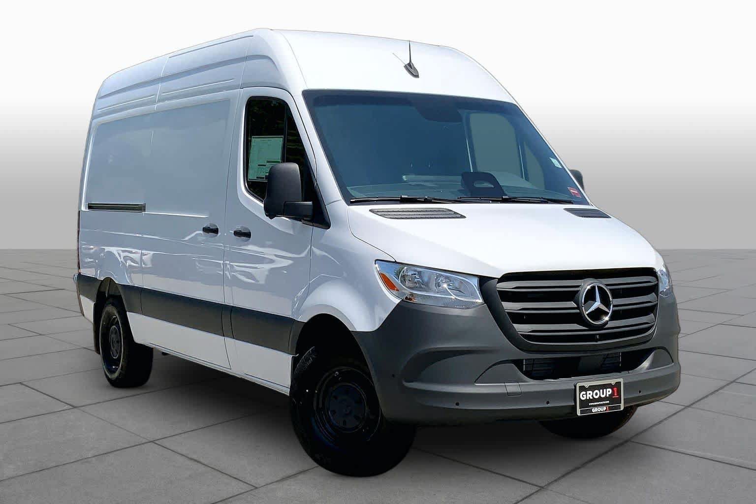 New 2026 Arctic White Mercedes-Benz  image 2